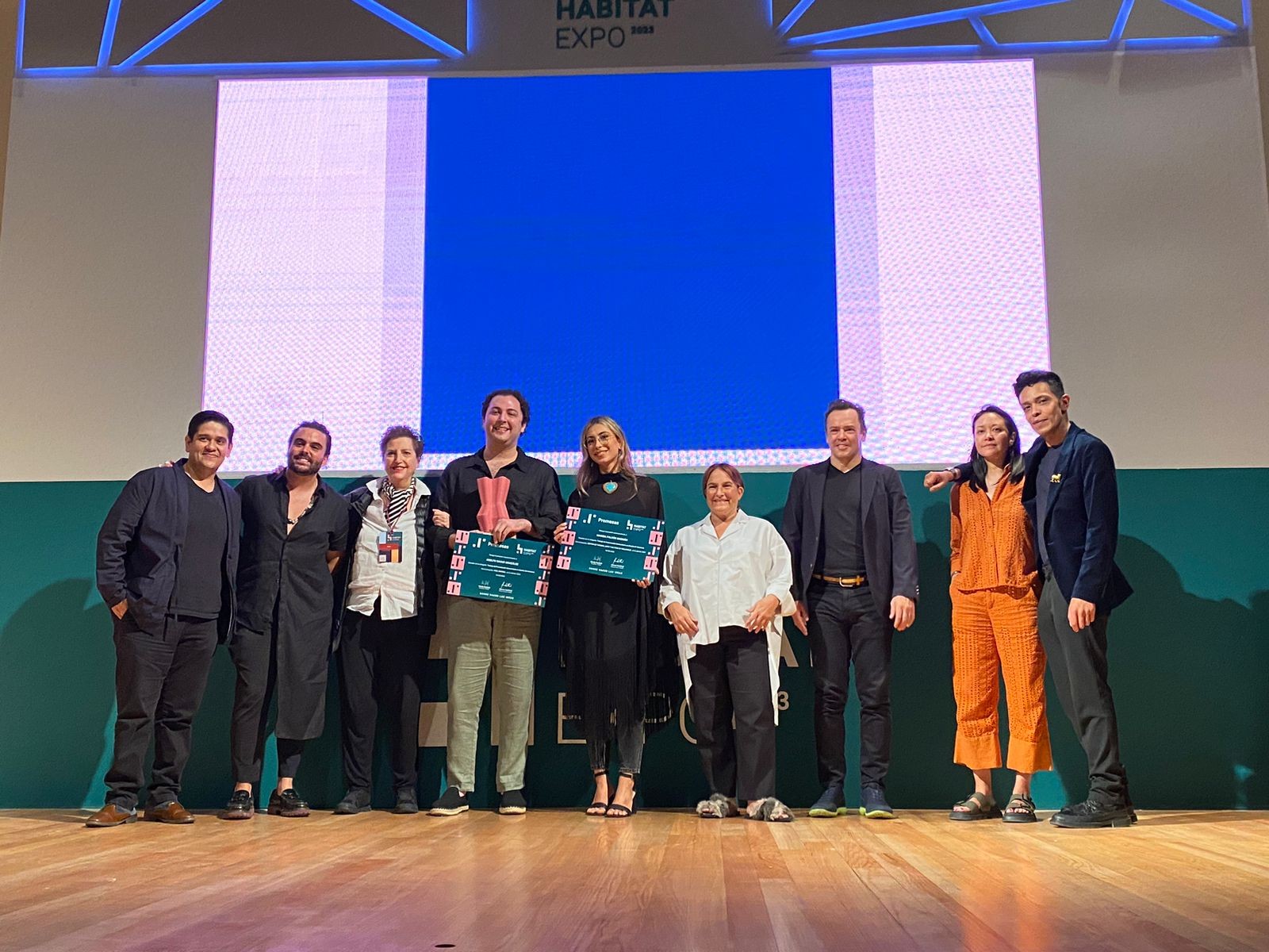 adolfo-xacur-y-marisa-falcon-ganador-y-finalista-del-xiii-premio-de-diseno-promesas-de-mexico