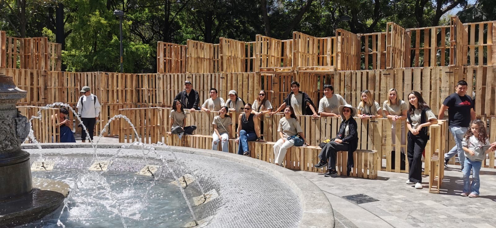 alumnos-de-arquitectura-de-la-universidad-marista-de-merida-destacan-en-mextropoli-2025