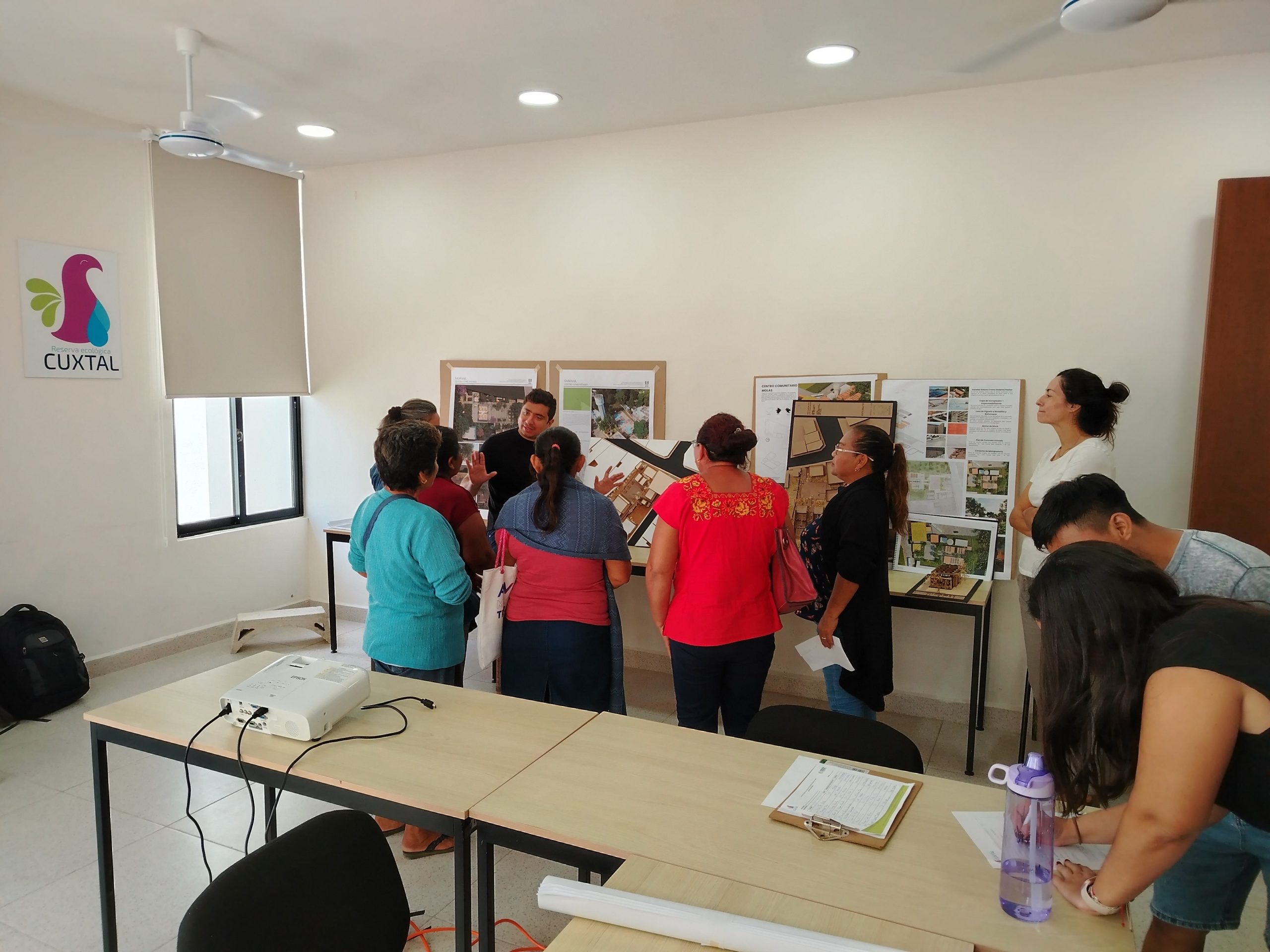 estudiantes-de-la-escuela-de-arquitectura-y-diseno-presentan-proyectos-para-un-centro-comunitario-en-molas