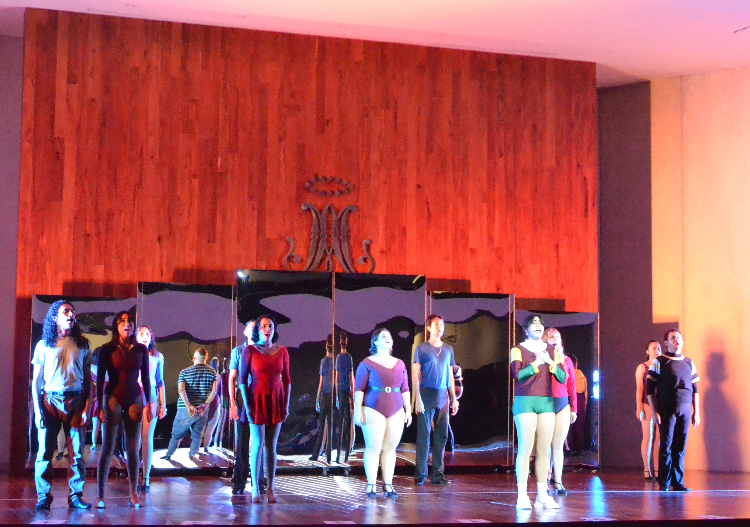 exitosa-presentacion-de-a-chorus-line
