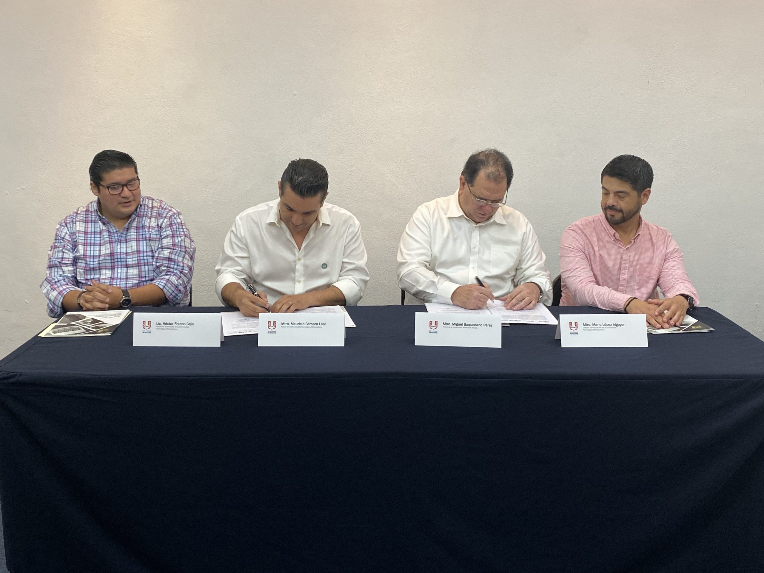 firma-de-convenio-entre-la-utm-y-la-universidad-marista