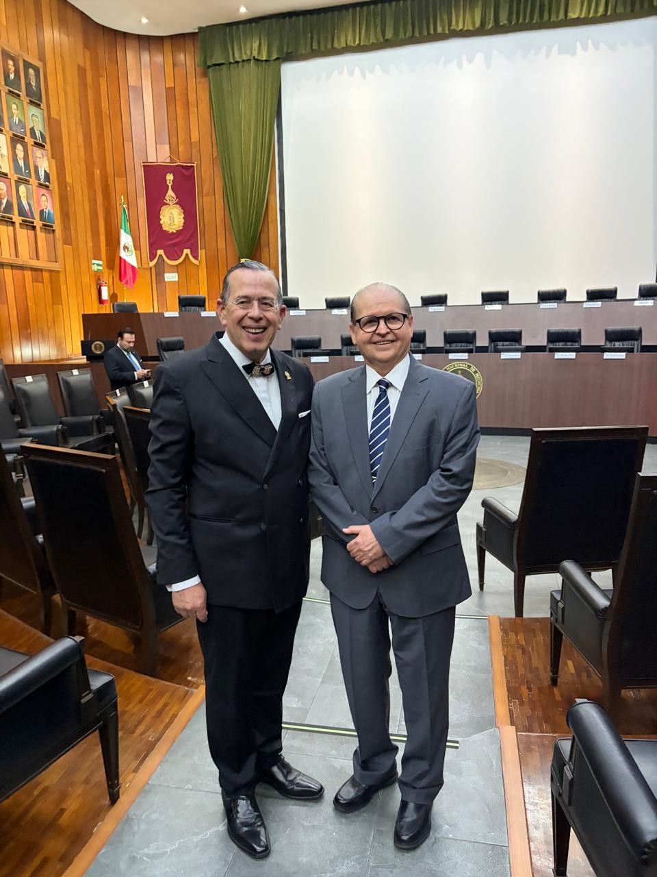 la-universidad-marista-de-merida-integra-por-tercer-bienio-consecutivo-el-consejo-directivo-del-comaem