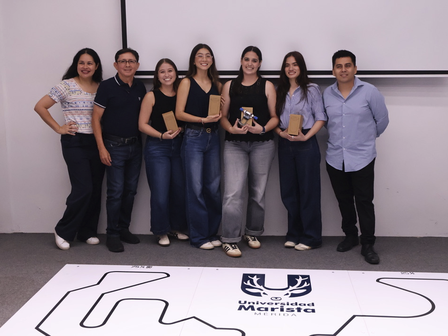 tercera-edicion-del-concurso-de-robots-seguidores-de-linea-fortalece-el-aprendizaje-en-automatizacion