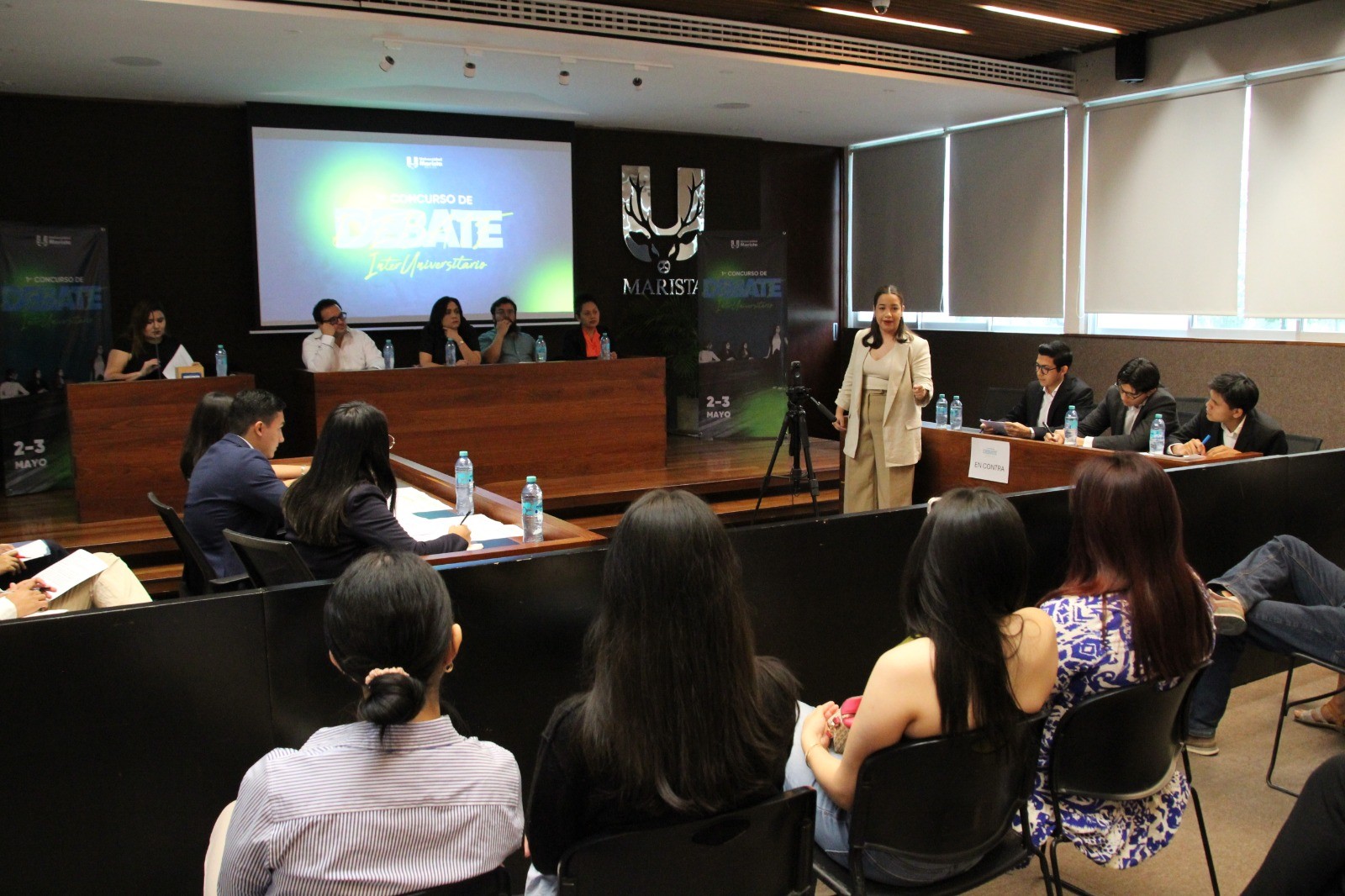 voces-jovenes-que-construyen-argumentos-asi-se-vivio-el-1er-concurso-de-debate-interuniversitario-en-la-marista